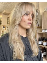 チクロ(ticro) 【チクロ】レイヤーカット/ベージュ/ブロンド