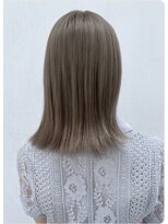 ブロッサム 東久留米店(Blossom)&nbsp;大人セミロング◎流し前髪で上品30代40代50代