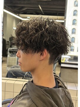 ステラ(STELLA) ツイストスパイラル/シャドウパーマ/毛流れパーマ/眉カット