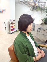 シーバイトリコ 市川(SEA by tricot)&nbsp;ピンクカラー×顔まわりレイヤーのミニボブ