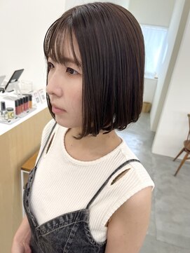 オンド(onde) オリーブベージュ ミニボブスタイル