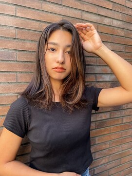 ヴァージ(Verge) レイヤーカット/ウェーブパーマ/前髪/こなれミディ[代官山駅]