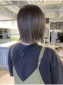 ナチュラルハイライトグレージュカラー切りっぱなしボブ赤羽