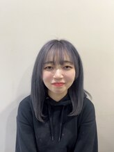 【インナーカラー×透明感カラーが人気◎】