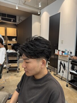 アロー 船橋店(AROH) MEN’S HAIR/ブルーブラック/フェザーパーマ/船橋