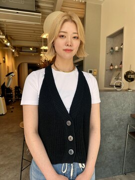 キュヴェ(cuvee) ブロンドベージュ/ブリーチ/岡山/岡山サロン