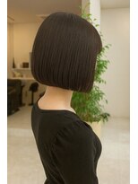 サイクル(CYCLE)&nbsp;艶ストレートの上品コンパクトボブ