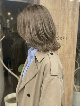 ニコリヘアワークス(nicori hair works) ミディアム×ベージュ×レイヤー3