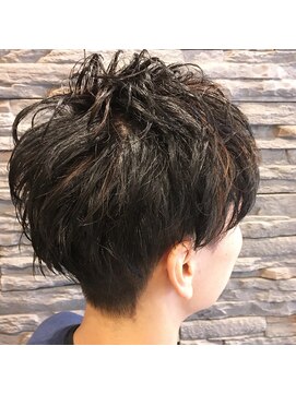 フィーカ(Fika) 【 Fika 】 3Dハイライト×くせ毛風パーマ