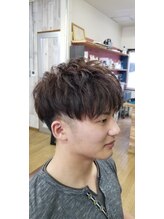 バーバークラシックス(BARBER classic's) ベージュと赤の立体的カラー