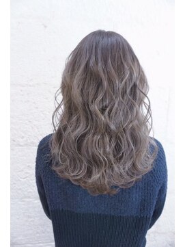 ティンク センター南 (Tink) ペールグレージュ/ロング