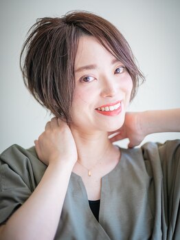 経験豊富な実力派Stylistが大人女性のキレイを創る♪独自の丸さを出しショート&ボブも美シルエットに♪