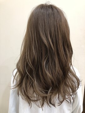 ハイプ(hipe) 外国人風フレンチベージュ◎