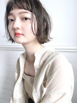 ディッセンバー 神宮前(December)&nbsp;大人かわいい小顔外はねミニボブグレージュカラー渋谷原宿神宮前