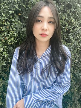 ソワリー 栄(THOiRY) THOiRY【女性らしい柔らかヘア】似合わせ小顔艶髪ゆる巻きロング