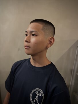 バーバートモシビ(BAR BER TOMOSHIBI) ボウズフェード