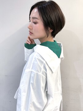 サーカス バイ ビュートリアム 青山(CIRCUS by BEAUTRIUM) 大人可愛い ショートヘア ショートボブ 暗髪 30代40代50代