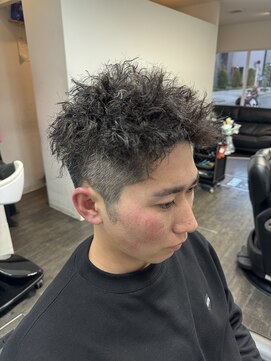 男髪 ツーブロック ツイスト