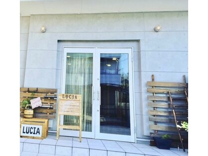 ルシア(LUCIA)の写真