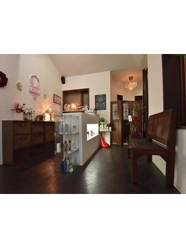 大人女性の“なりたい”を叶えるサロン☆経験豊富なスタイリストがあなたの髪のお悩みに応えてくれる♪