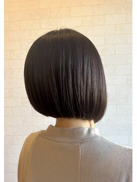 アトリエトゥーレ(atelier tule) 前下がりボブ