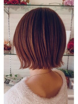 グランデュール 東静岡池田店(GRANDEUR) ピンクベージュ丸みショートボブマッシュショートくびれショート