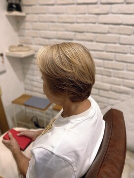 マジック(MAGIC) 【MAGIC 小名木】丸みショート・髪質改善