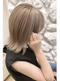 Moana【川口】#ブリーチ#ベージュ#ダブルカラー#ミディアム
