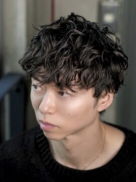 オルト(Altn) 大人の波巻きスパイラルパーマミディアムロングメンズカットヘア