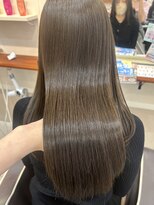 シエル 大名店(CIEL) 透明感たっぷりオリーブカラー♪