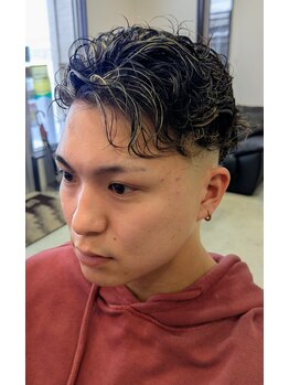 カオル(KAORU)の写真/丁寧なカウンセリングで、フェード~ナチュラルパーマまで!魅力を引き出すカジュアルスタイル♪