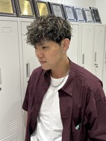 ジーナ 吉塚(Zina)&nbsp;ツイスパ ハイライト【福田れん】吉塚美容室 メッシュ マッシュ