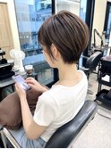 立体感ハイライトの美シルエットショート