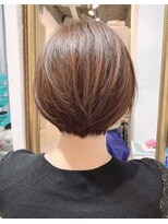 ミッシェル アフロート(michelle afloat)&nbsp;20代３０代４０代５０代ひし形ツヤトップふんわりCカーブカット