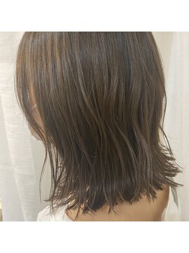 スイート ヘアデザイン(Suite HAIR DESIGN) アッシュベージュ 透明感 ブリーチなし モテカラー
