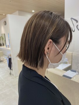 シュールトルワ(SUR TROIS) ブラウンジュハイライトカラー