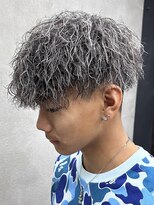 ダズルヘアーブラスト(DAZZLE hair BLAST)&nbsp;ホワイトハイライト/ツイストスパイラルパーマ/千種区