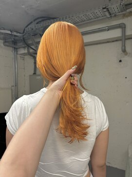 ノラ シンディ(NORA CYNDY) デザインカラーシャドウルーツカラー裾カラーレイヤーカット