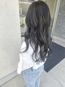 ゴットラトゥール(GOTTO LATOUR) ハイライトカラー/ブリーチ/グレージュ/アッシュ/ブラック