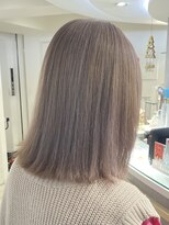 サロンドジョー(salon de joe)&nbsp;ケアブリーチダブルカラーインナーカラーショートボブレイヤー