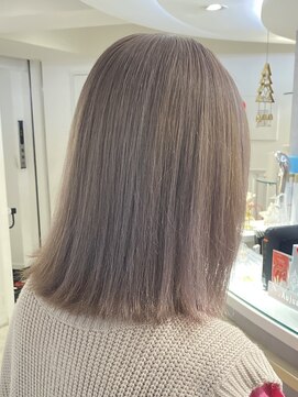 サロンドジョー(salon de joe) ケアブリーチダブルカラーインナーカラーショートボブレイヤー