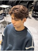 フェザーパーマ フェザーショート ブリーチカラー 新宿