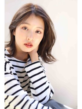 エイチエスティー(Hst) 大人かわいい外ハネミディ/透明感/Hst西宮