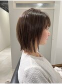 ラインが綺麗な切りっぱなしボブ
