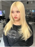 ハイトーン 抜きっぱなしブロンド レイヤーカット ブリーチ 艶髪