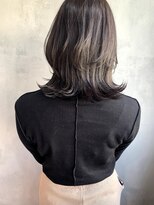 キチ(kichi.)&nbsp;[kichi.] レイヤーカット×柔らかグレージュ