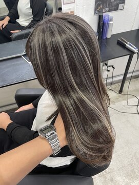 キング 高槻(K!ng) 縮毛矯正髪質改善ハイライトレイヤーカット高槻美容室エクステ