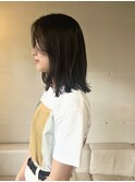 前髪長めのミディアムレイヤースタイル/外ハネヘア/くびれヘア