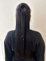 シテン(SITEN)&nbsp;ハーフアップ/ロングヘアセット/三つ編みスタイル