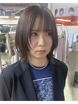 ワンインチ(1 inch)&nbsp;レイヤーカット/顔まわりレイヤー/透明感カラー